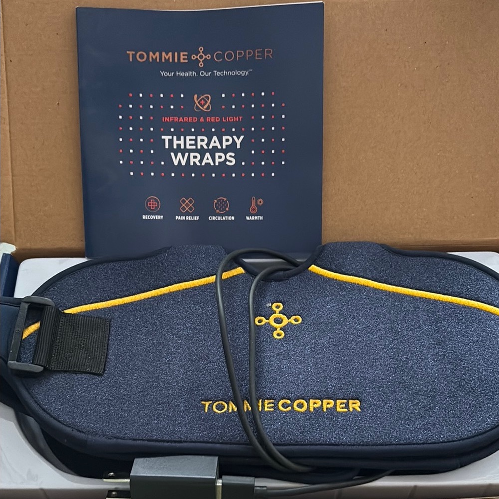 Tommie Copper Red Light Therapy Wrap